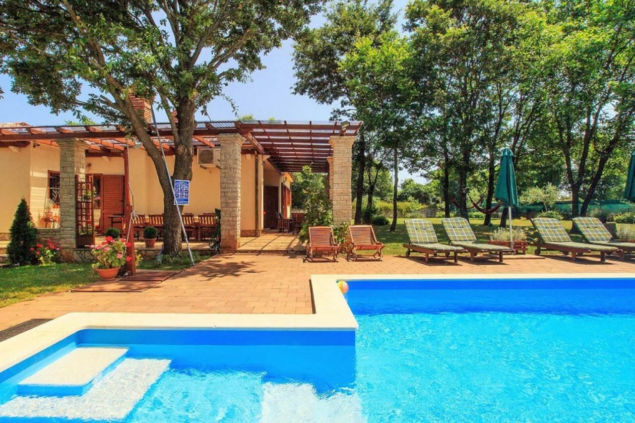 Holiday Home Sarita Šišan Eksteriør bilde